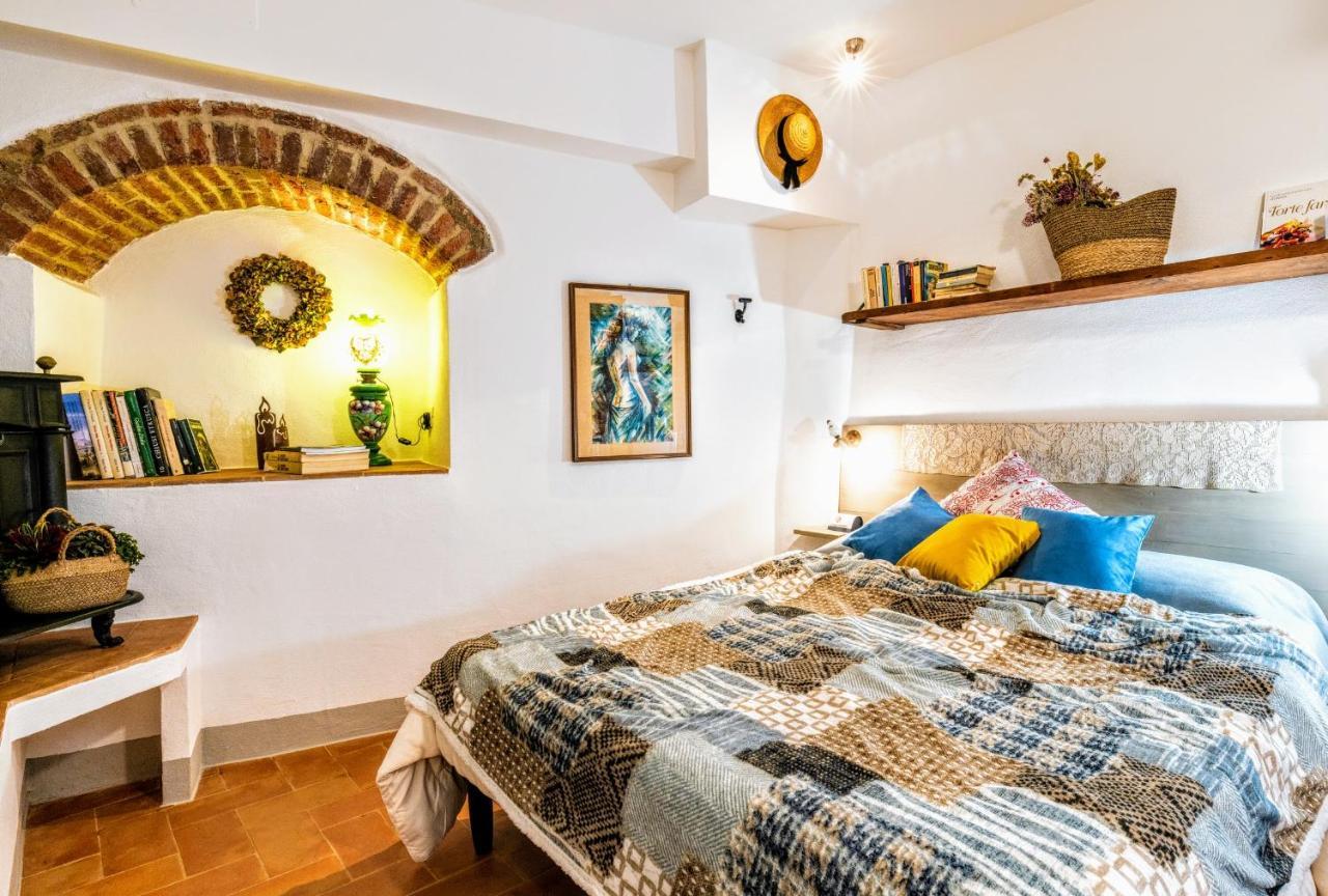 Casa Torta Hotel Monticchiello Exterior photo